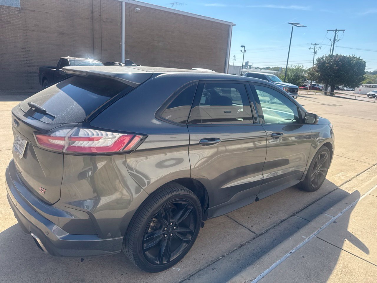 Used 2020 Ford Edge ST w/ Equipment Group 401A AWD/4WD image 4