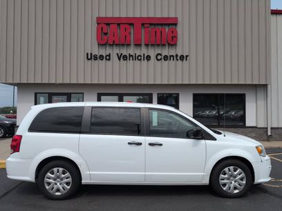 Used 2019 Dodge Grand Caravan SE w/ UConnect Hands-Free Group