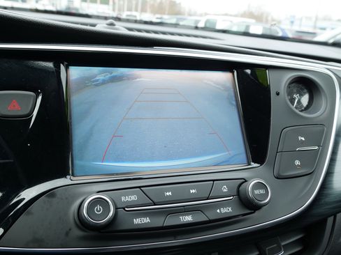 Used 2019 Buick Envision Essence image 27