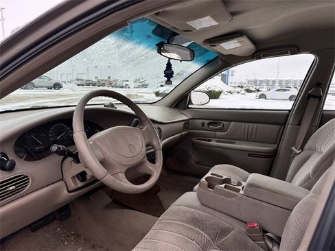 Used 2005 Buick Century Custom image 14