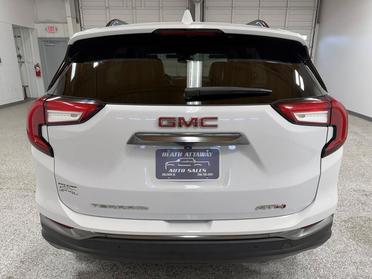 Used 2022 GMC Terrain AT4 w/ Tech Package AWD/4WD image 6