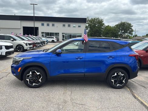 Used 2025 Kia Seltos S FWD image 9