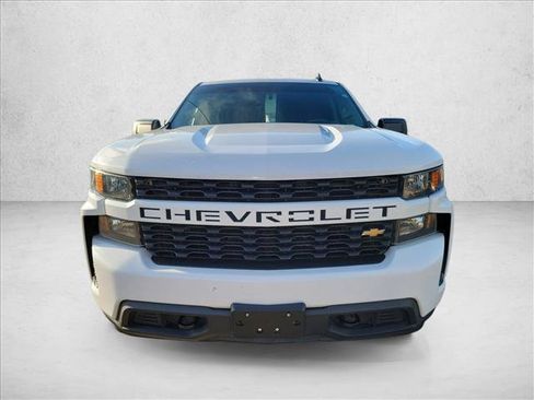 Used 2022 Chevrolet Silverado 1500 Custom RWD image 2