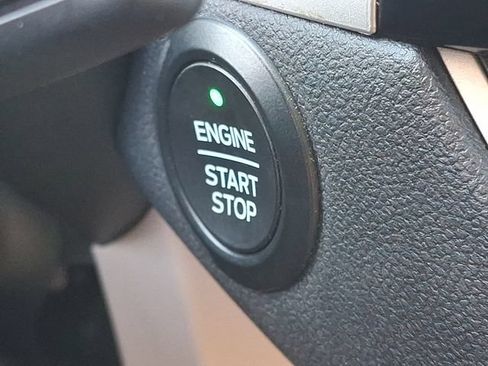 Used 2020 Ford Escape SEL FWD image 18