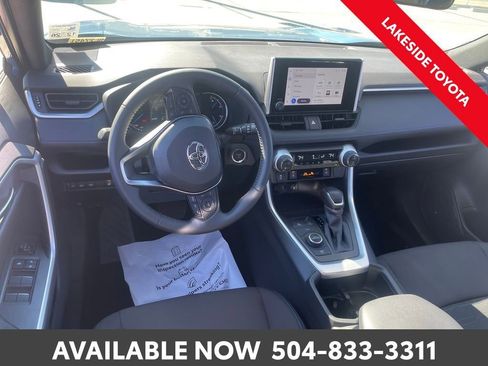 Used 2024 Toyota RAV4 SE image 22