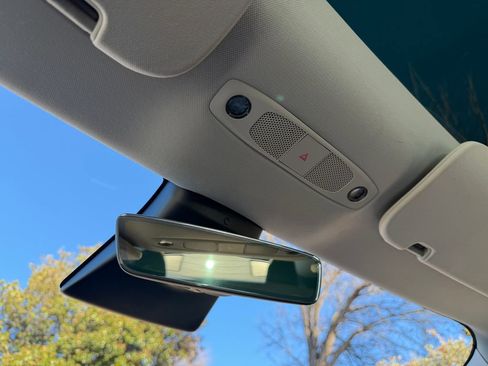 Used 2021 Tesla Model 3 Standard Range Plus image 21