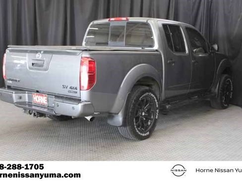 Used 2018 Nissan Frontier SV w/ Value Truck Package AWD/4WD image 14