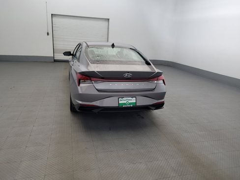 Used 2023 Hyundai Elantra SEL w/ Convenience Package FWD image 6