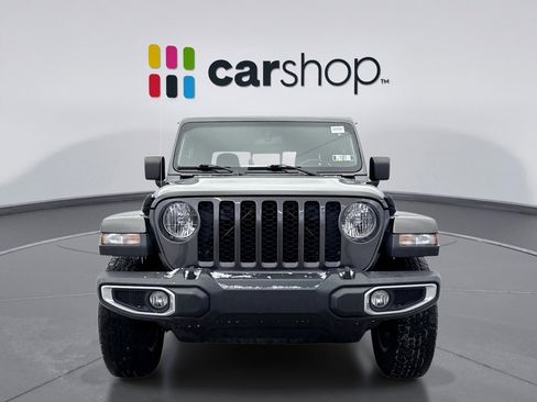 Used 2021 Jeep Gladiator Sport image 8