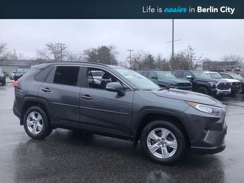 Certified 2020 Toyota RAV4 XLE w/ Convenience Package AWD/4WD image 1