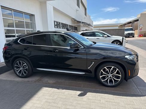 Used 2022 BMW X4 xDrive30i w/ Convenience Package AWD/4WD image 4