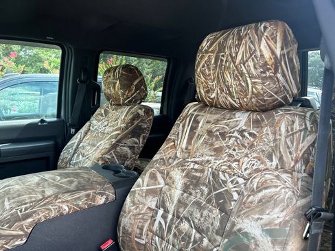 Used 2014 Ford F250 Lariat w/ Lariat Interior Package AWD/4WD image 9