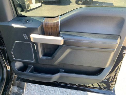 Used 2019 Ford F150 Lariat w/ Equipment Group 502A Luxury image 20