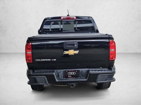 Used 2018 Chevrolet Colorado Z71 AWD/4WD image 6