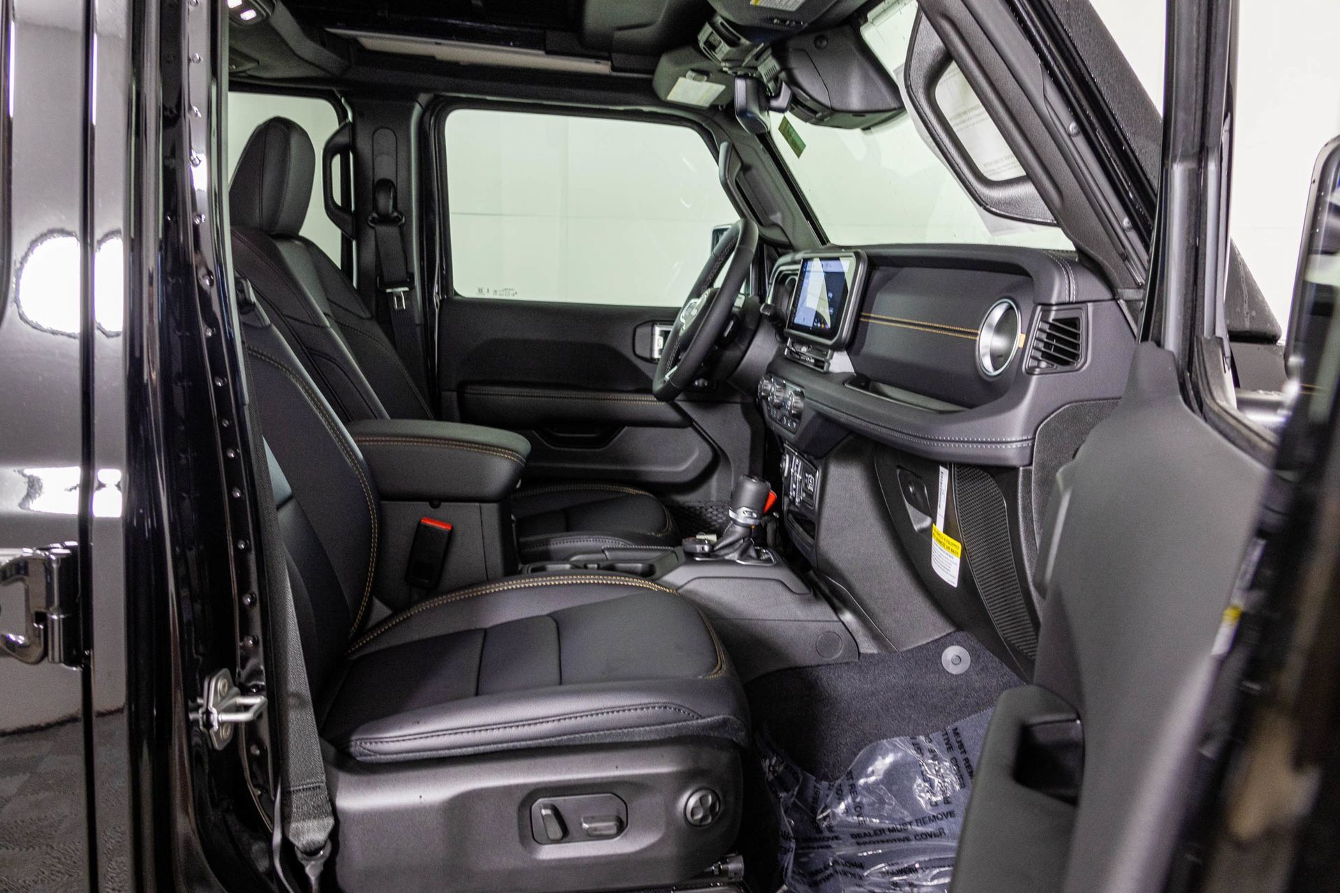 New 2027 Jeep Wrangler Unlimited Sahara AWD/4WD image 41