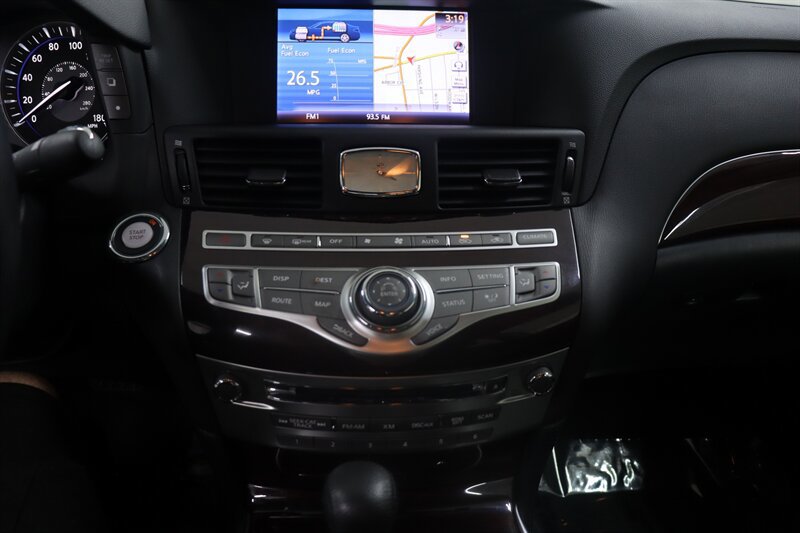 Used 2013 INFINITI M35 w/ Premium Pkg RWD image 13