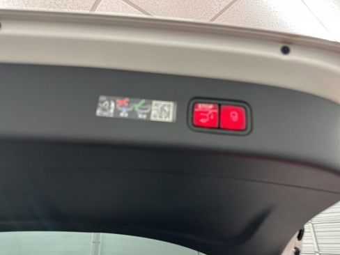 New 2026 Mercedes-Benz GLC 300 image 25