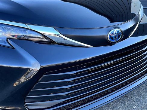 Used 2024 Toyota Sienna LE image 28