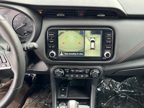 Used 2024 Nissan Kicks SR w/ SR Premium Package image 14