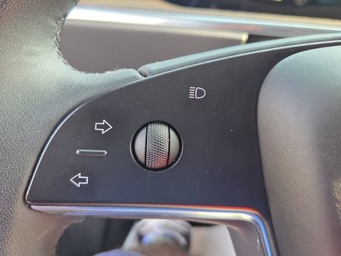 Used 2022 Tesla Model S AWD/4WD image 22