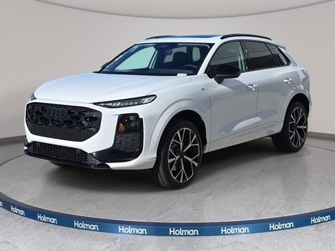 New 2026 Audi Q3 quattro 2.0T AWD/4WD image 1