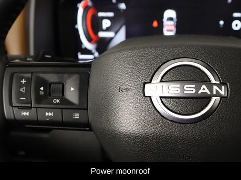 Used 2025 Nissan Rogue Platinum FWD image 8