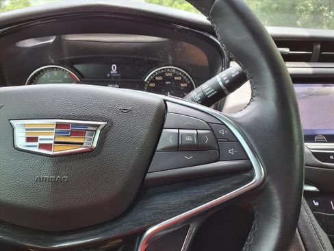 Used 2020 Cadillac XT5 Premium Luxury FWD image 28