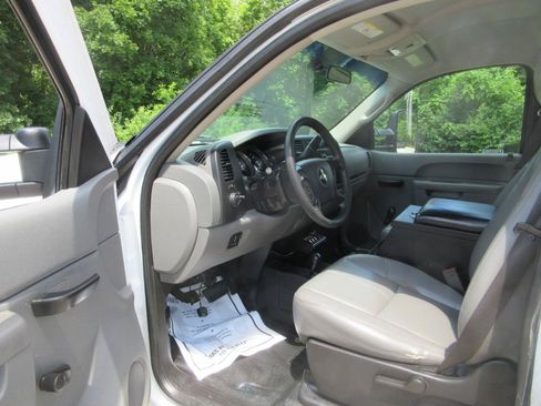 Used 2012 Chevrolet Silverado 3500 W/T AWD/4WD image 32