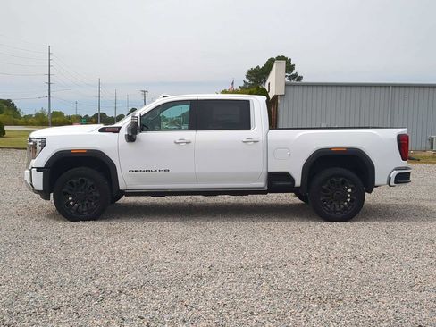 New 2026 GMC Sierra 2500 Denali w/ Denali Reserve Package AWD/4WD image 5