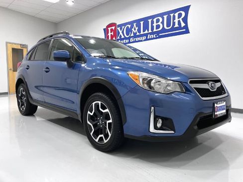 Used 2017 Subaru Crosstrek 2.0i Premium w/ Popular Package #1 AWD/4WD image 10