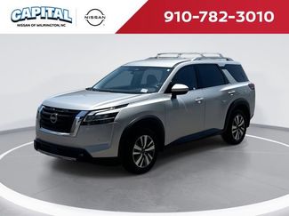 Used 2023 Nissan Pathfinder SL FWD video 1