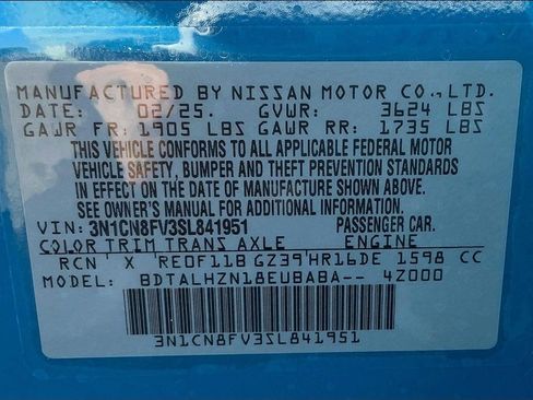 New 2025 Nissan Versa SR w/ Trunk Package image 13