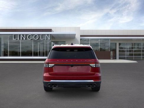 New 2026 Lincoln Aviator AWD image 5