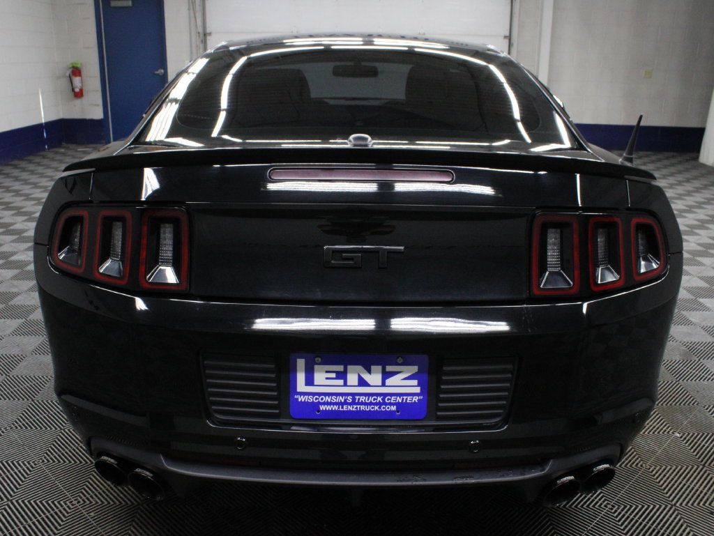 Used 2013 Ford Mustang GT Premium w/ Security Pkg RWD image 29