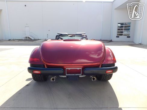 Used 2002 Chrysler Prowler RWD image 22
