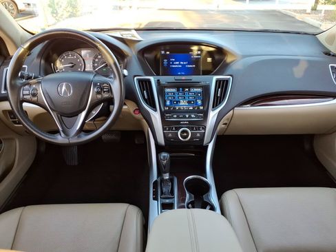 Used 2015 Acura TLX w/ Technology Package FWD image 10