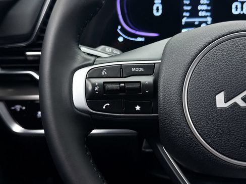 Certified 2025 Kia Sportage EX FWD image 33