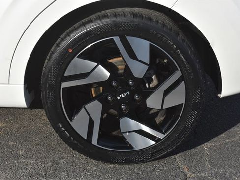 Used 2023 Kia Soul GT-Line image 11