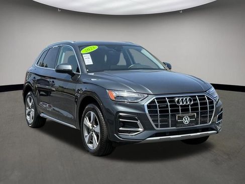 Used 2023 Audi Q5 2.0T Premium w/ Convenience Package AWD/4WD image 1