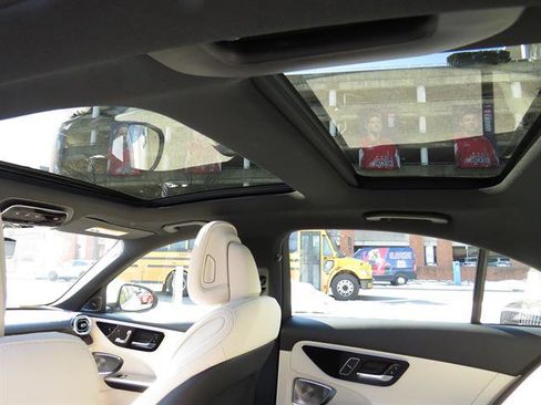 Used 2025 Mercedes-Benz C 300 4MATIC Sedan image 23