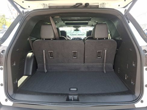 Used 2023 Chevrolet Traverse LT w/ LT Premium Package AWD/4WD image 27