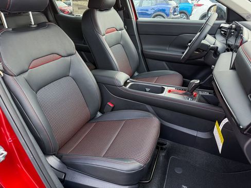 New 2026 Nissan Kicks SR w/ Illumination Package image 11