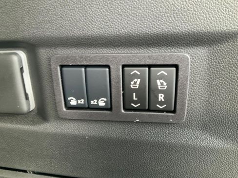 New 2026 Chevrolet Tahoe RST image 34