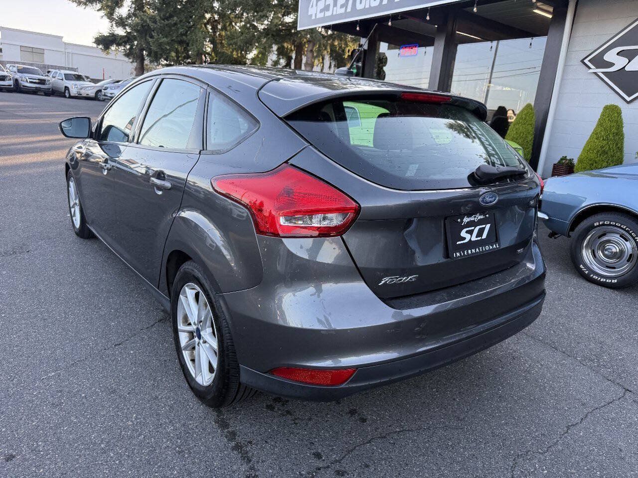 Used 2016 Ford Focus SE FWD image 7