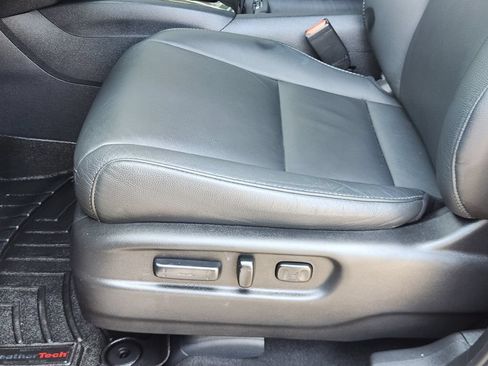 Used 2020 Honda Pilot Touring image 23