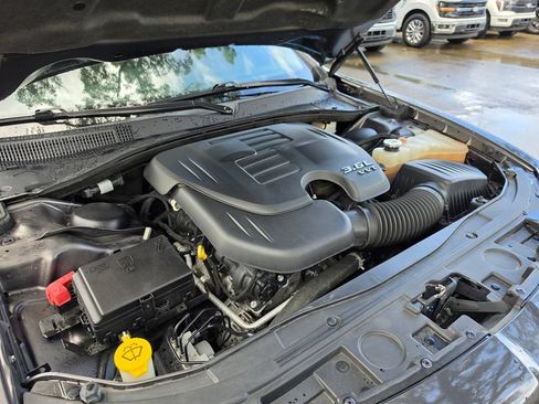 Used 2022 Chrysler 300 Touring L RWD image 14