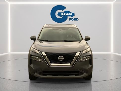 Used 2022 Nissan Rogue SV w/ SV Premium Package image 9
