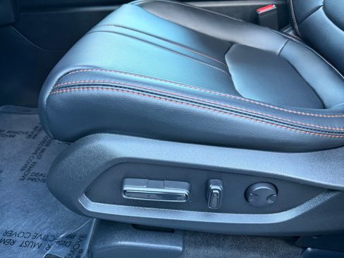 Used 2023 Honda Pilot TrailSport image 23