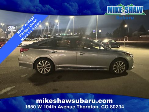 Used 2017 Hyundai Sonata Limited w/ Ultimate Package 04 image 4
