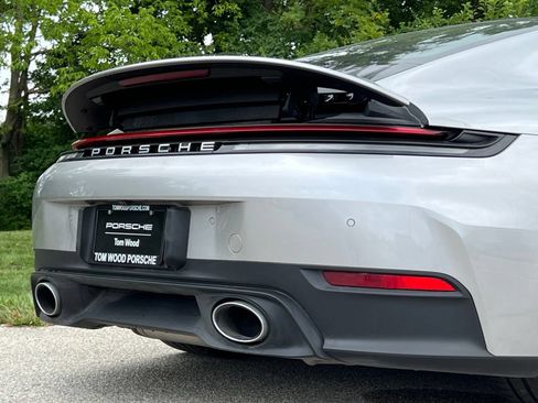 Certified 2025 Porsche 911 Carrera RWD image 11